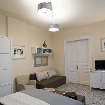 Zora Apartman Eger Ngoại thất bức ảnh