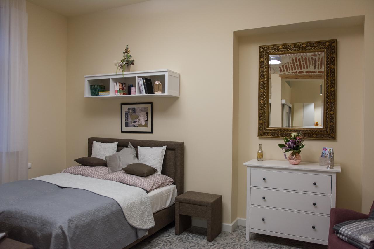 Zora Apartman Eger Ngoại thất bức ảnh